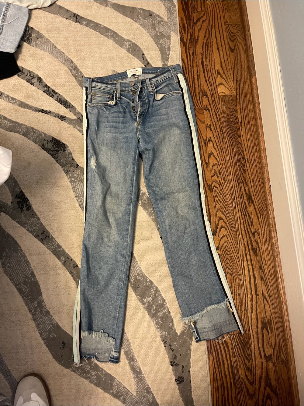 Light Wash Side-Stripe Women's Jeans